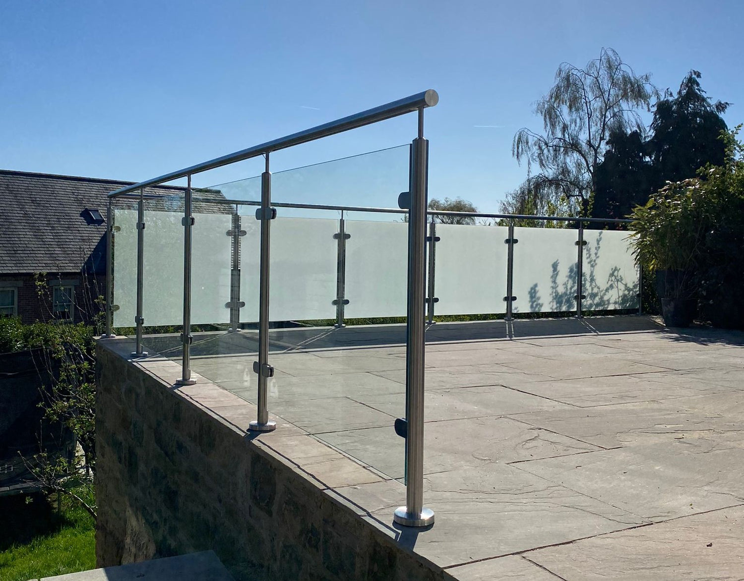 Toughened safety glass